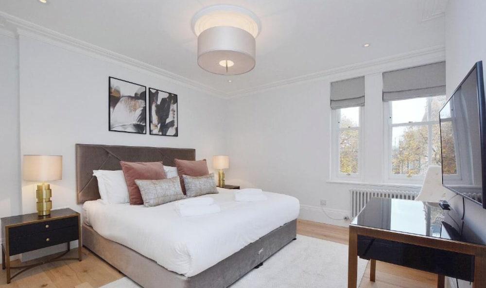 Elysian House-Kensington Serviced Apts - Tap to explore photos
