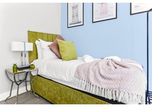 Tranquility in Bloom: Refreshing 2BR Apartment