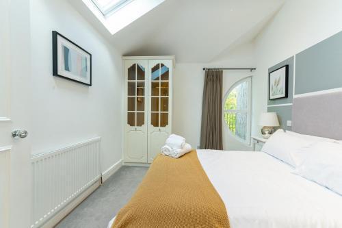 Abbey Rd - St John's Wood Retreat by Aureva
