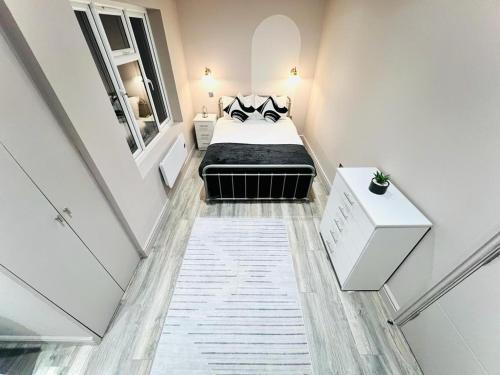 Central studios: Exceptional standard for a memorable stay - Tap to explore photos