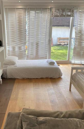 The Chill Zone Sleeps 4 - Tap to explore photos