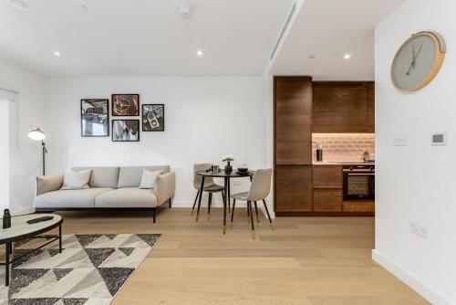 Khayat Homes - Odogwu - Luxury 1 Bed Apt - Tap to explore photos