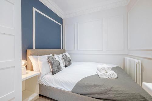 The Hyde Park Apartment - Central and Bright