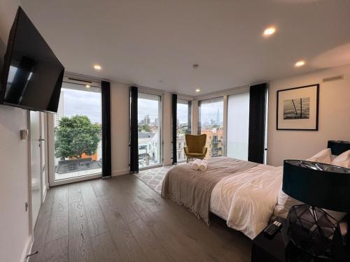 FT5 Penthouse Rooms
