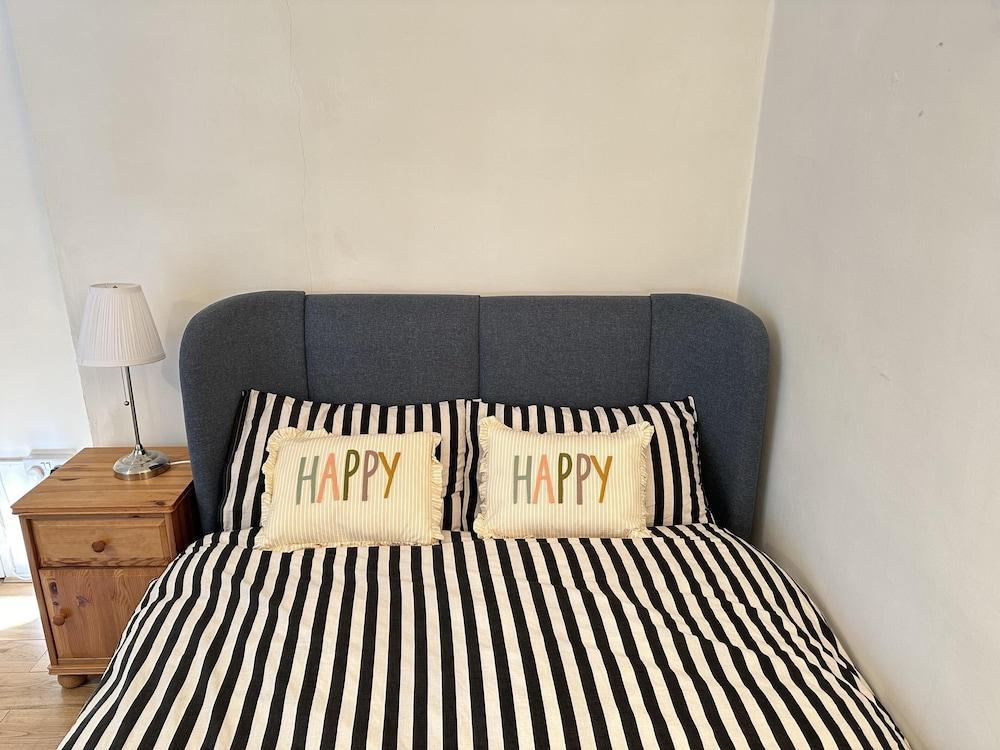 Cedar Wembley Park Serviced Apartments by Edens - Tap to explore photos