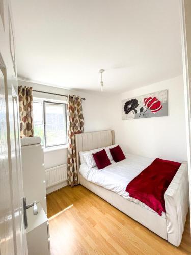 Barking Leisure and Contractor Stays