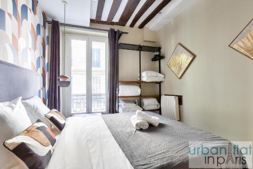 Urban Flat 70 - Authentic 3BDR Parisian Flat - Tap to explore photos