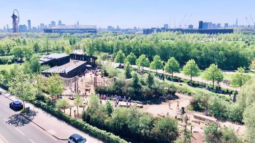 Calm Zen Oasis, In Iconic London Olympic Park - Tap to explore photos