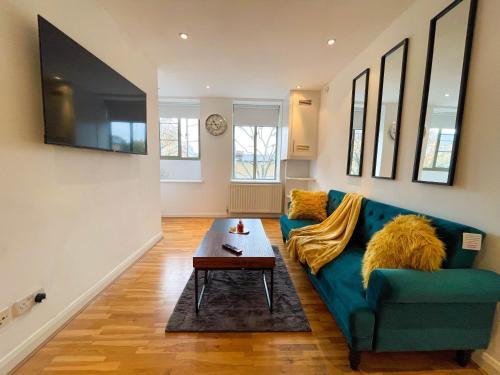 Camden Elegance : Cozy&Modern (10 min to center) - Tap to explore photos