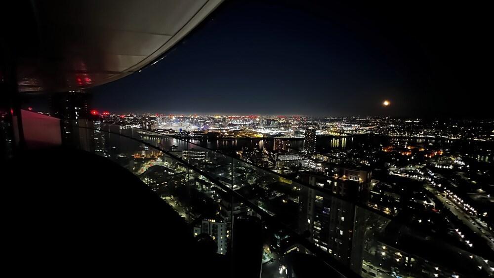 Panoramic balcony luxury condo