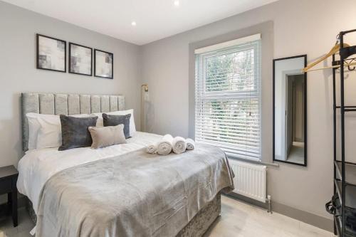 Wembley Luxury 3 Bedroom Room Type - Three-Bedroom Apartment