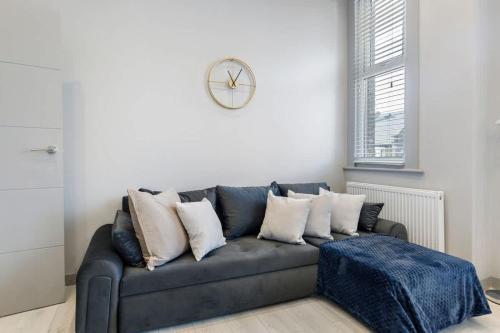 Wembley Luxury 3 Bedroom - Tap to explore photos