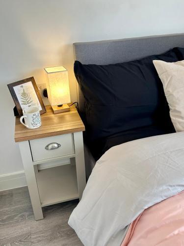 Wonderful Ensuite room In Wimbledon - Tap to explore photos
