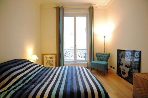 Champs Elysees Homestay - AIR CONDITIONING