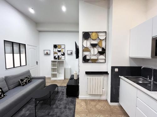 Urban Flat 66 - Pretty 3 bedroom in Paris