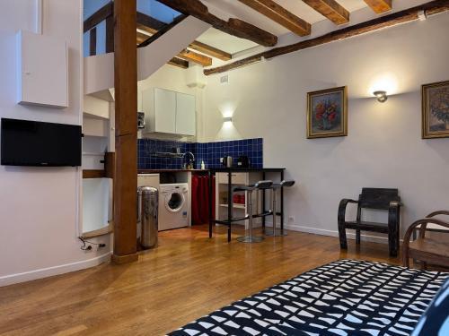 Le 64 Rue Chapon - Tap to explore photos