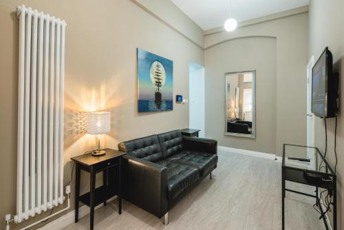 Central, Kensington, 3Beds, Cosy, Parks, Pubs - Tap to explore photos