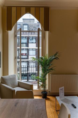 LUX 3 Beds 3 Baths - Covent Garden - Tap to explore photos