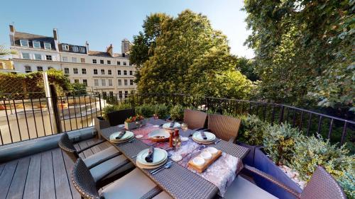 The Harrington - Gloucester Road - 4 Cornwall Gardens Room Type - One-Bedroom Apartment with Terrace The Harrington - Gloucester Road - 4 Cornwall Gardens Room Type - One-Bedroom Apartment with Terrace