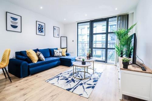 Canary Wharf-10% discount-Fibre Wifi-5mins to Tube - Tap to explore photos