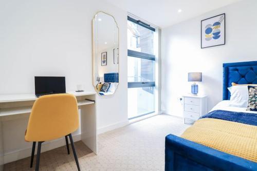 Canary Wharf-10% discount-Fibre Wifi-5mins to Tube - Tap to explore photos