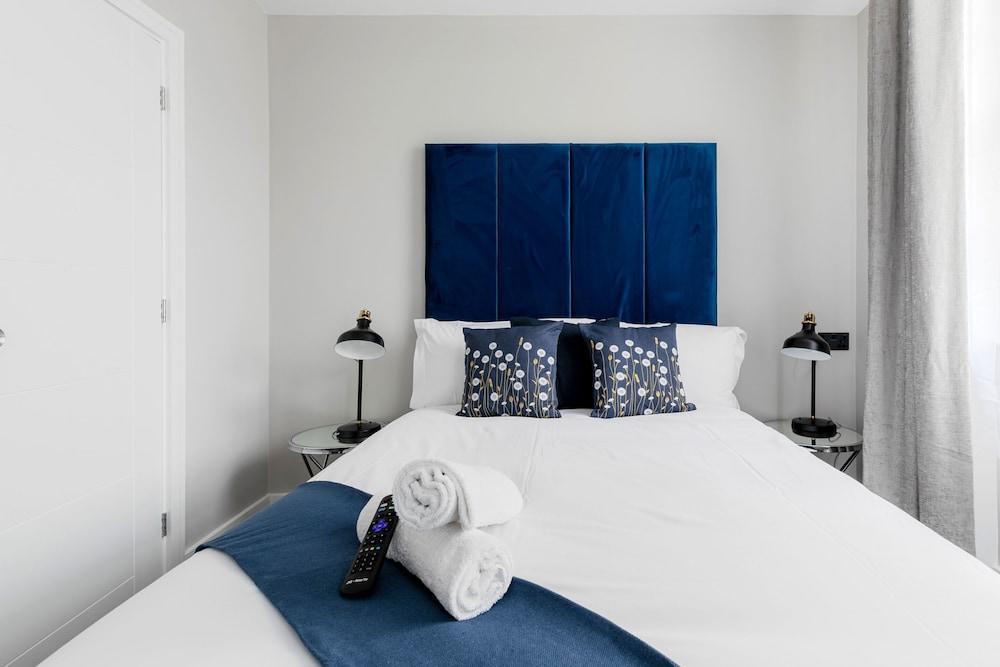 London Central Studios Room Type - Superior Studio, Private Bathroom, City View London Central Studios Room Type - Superior Studio, Private Bathroom, City View
