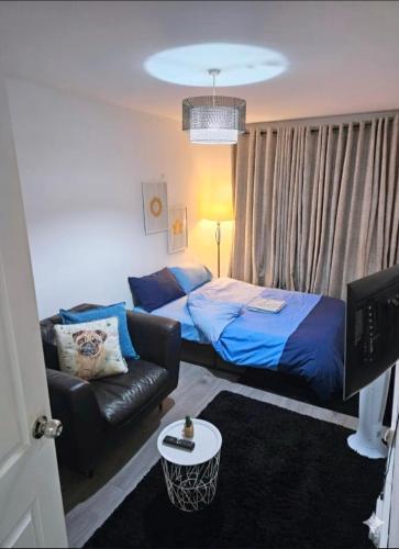 YouShelter Room Type - Double Room with Shared Bathroom YouShelter Room Type - Double Room with Shared Bathroom