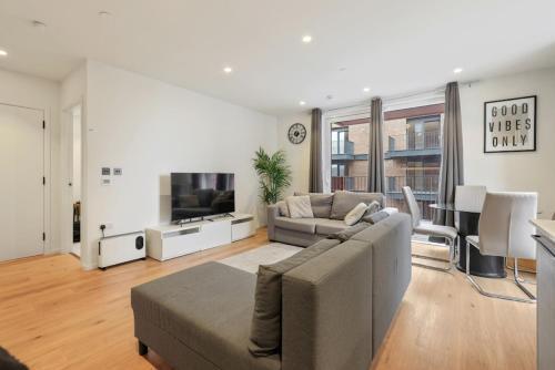 Excel Riverside 2 Bed Room Type - Two-Bedroom Apartment