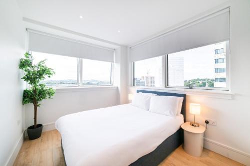Stylish Retreats on Olympic Way - Tap to explore photos
