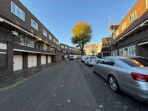 PRP Pennack Road Peckham London - Tap to explore photos