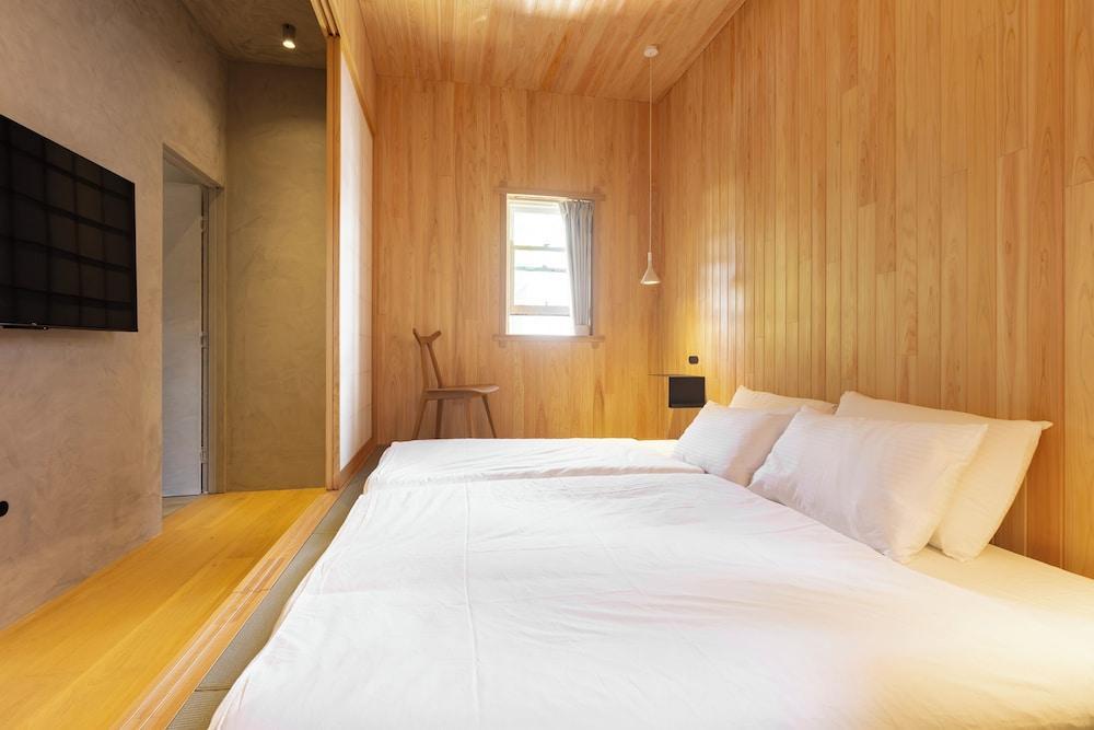 In The Brick Spa & Hotel Room Type - Design Single Room, Private Bathroom