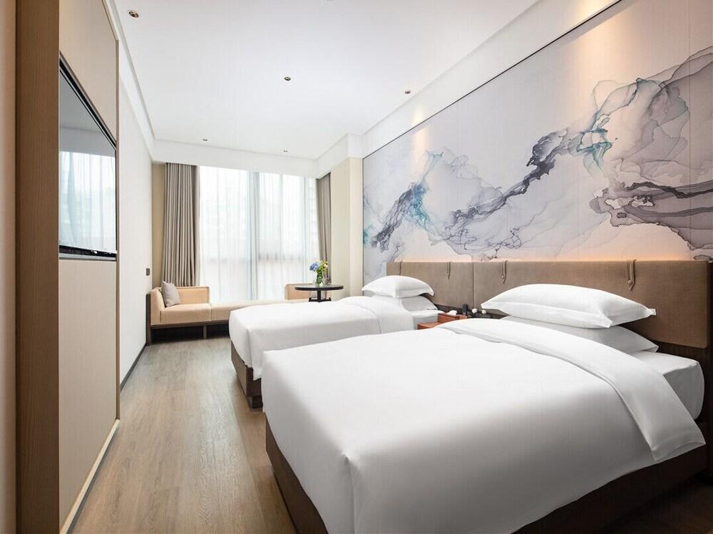 Gape Residence Room Type - Classic Twin Room