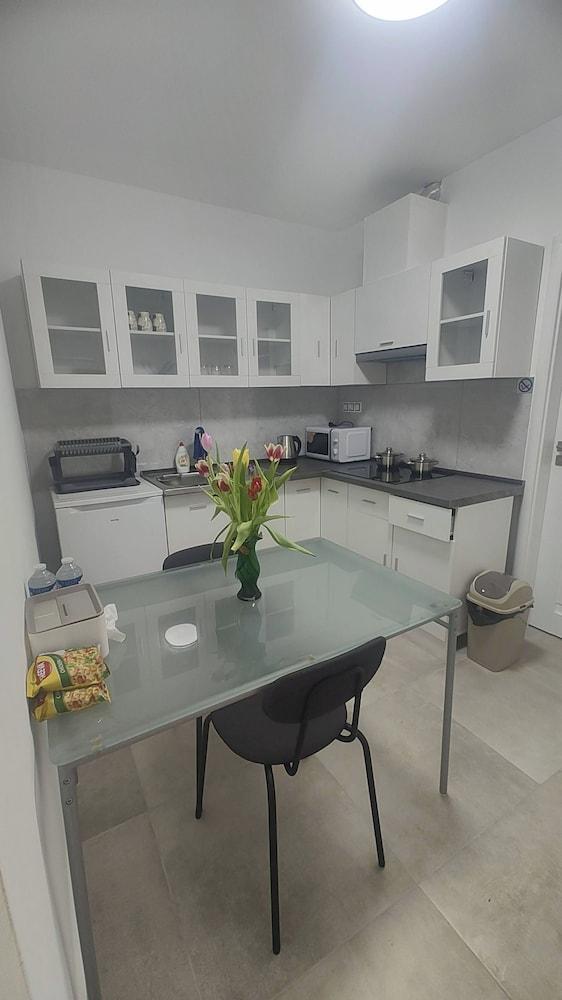 Vu's Home-apartment Junior 40m2 Room Type - Apartment, 1 Bedroom, Smoking, Terrace