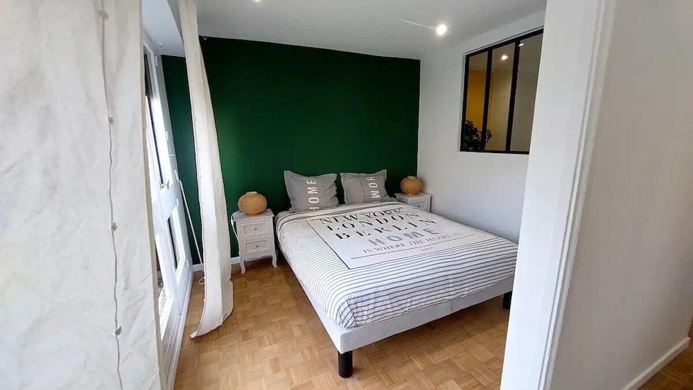 Brand New 1BR flat - Paris 13ième & Orly - Tap to explore photos