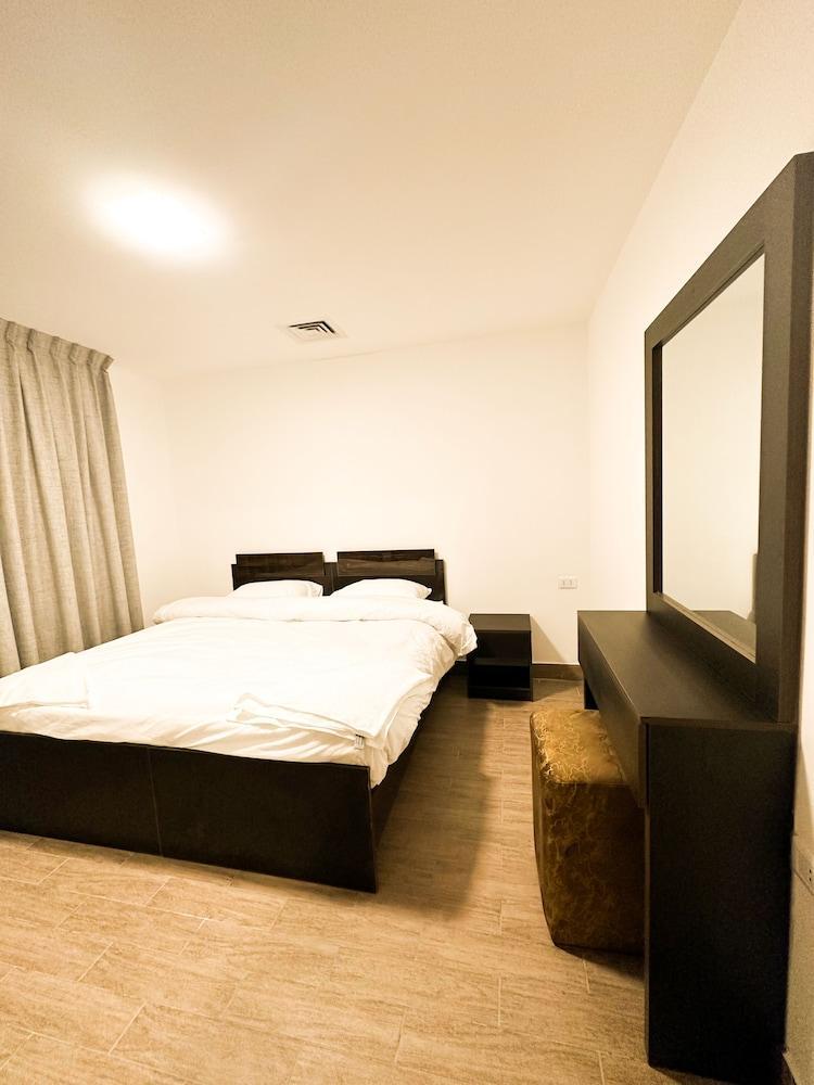 Central Apartment For Rent 24