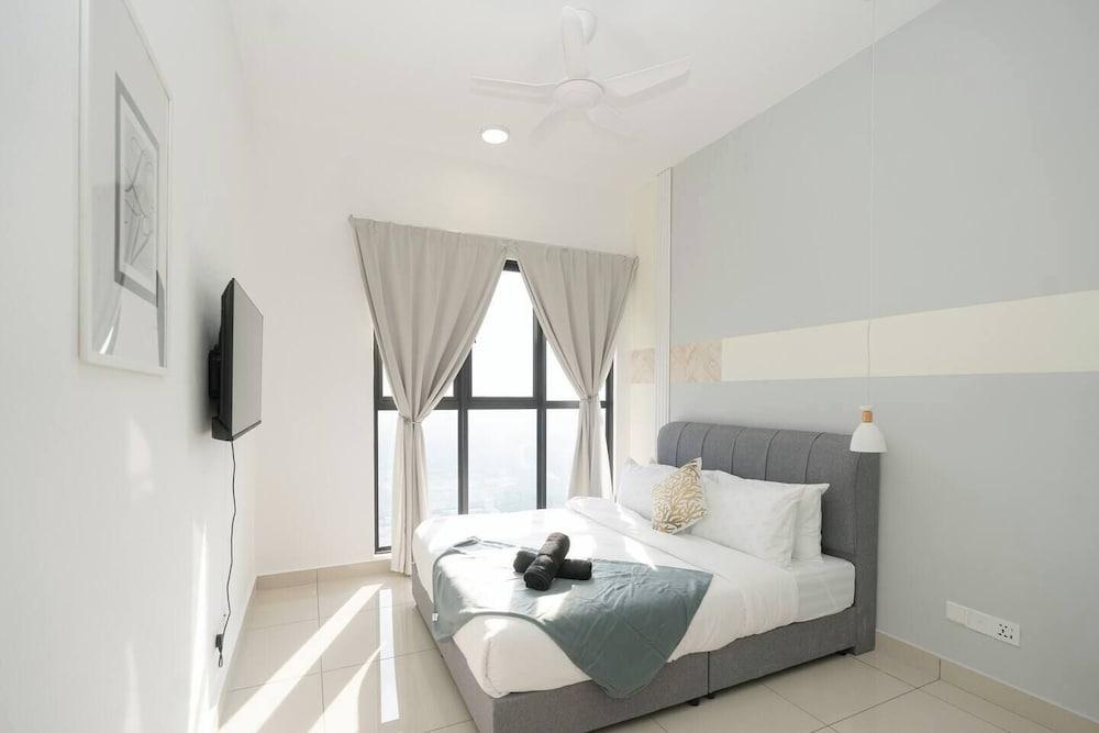 Cozy Skyline Retreat Trion KL - Level 63 Room Type - Comfort Studio, City View