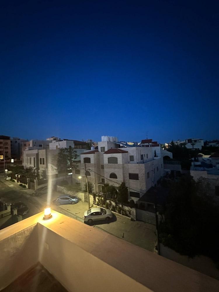JRE Aboun Rooftop 2bedroom Kh&sh Room Type - Apartment, 2 Bedrooms, Accessible, Smoking