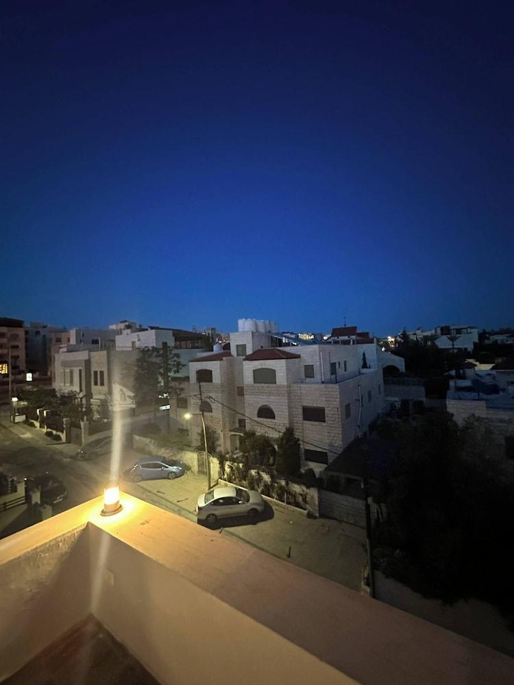 JRE Aboun Rooftop 2bedroom Kh&sh Room Type - Apartment, 2 Bedrooms, Accessible, Smoking