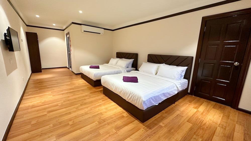 Adina Pool Villa Cenang Langkawi 3B4R Room Type - Comfort Villa