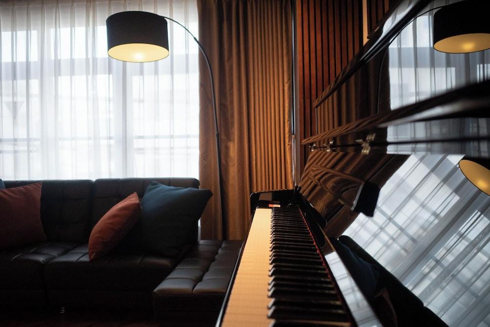 Acoustic GARAGE by Tranova Room Type - Accommodates three-person, Non Smoking Acoustic GARAGE by Tranova Room Type - Accommodates three-person, Non Smoking