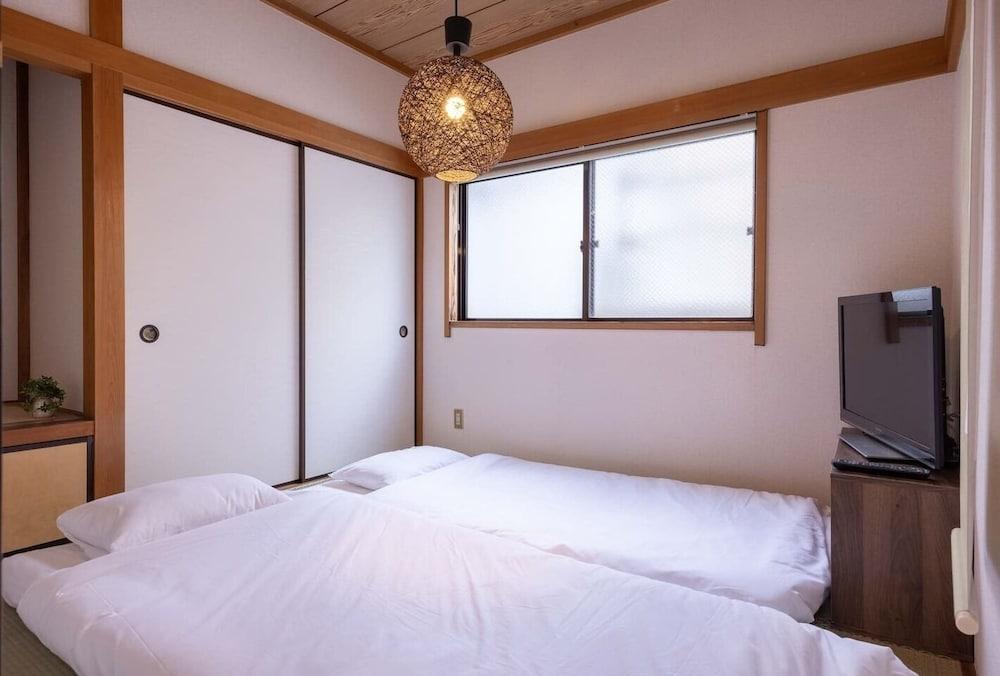 Higashi Komagata Bldg. 2F3F