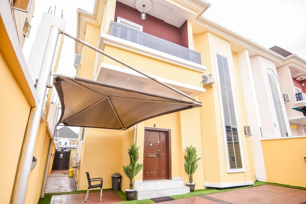 Executive 4 Bedroom House Room Type - House Executive 4 Bedroom House Room Type - House