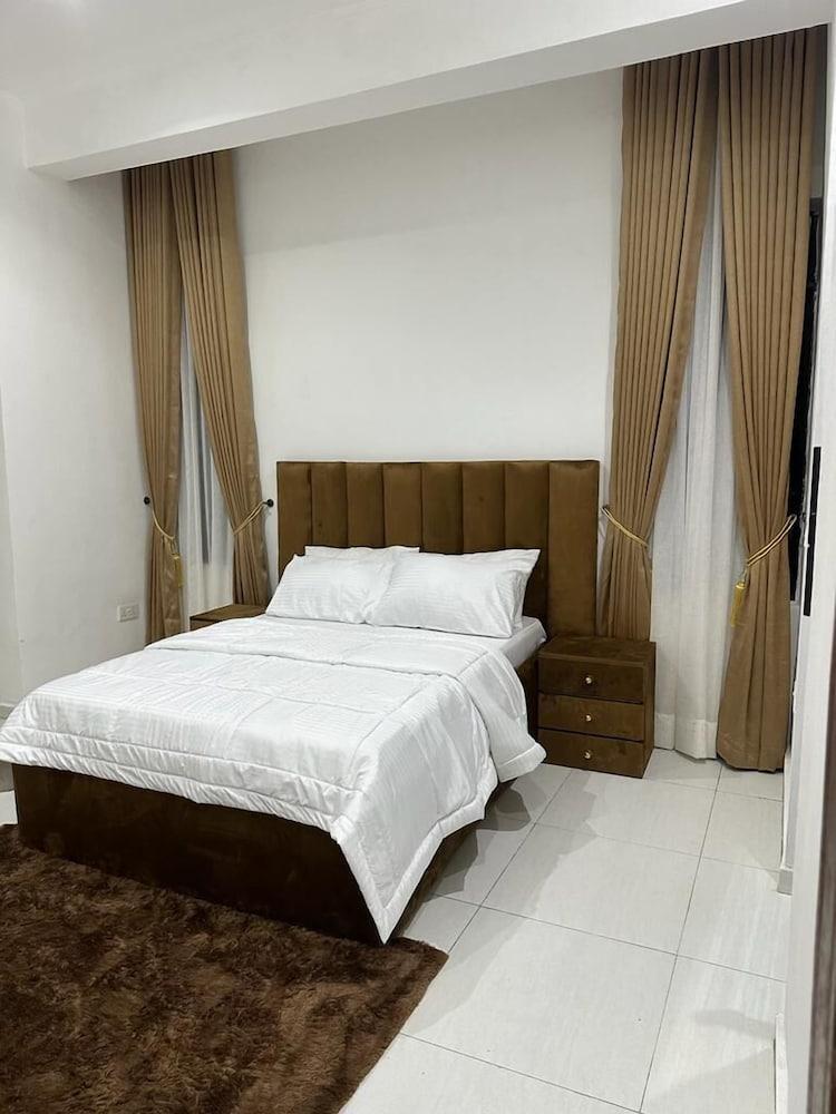 Luxury 2 bed Service Apartment at Ikate - Tap to explore photos