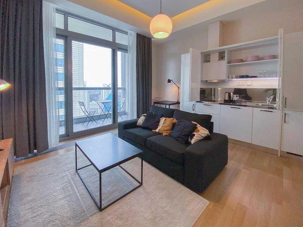Modern Residence w Balcony 5 min to Istinye Mall - Tap to explore photos