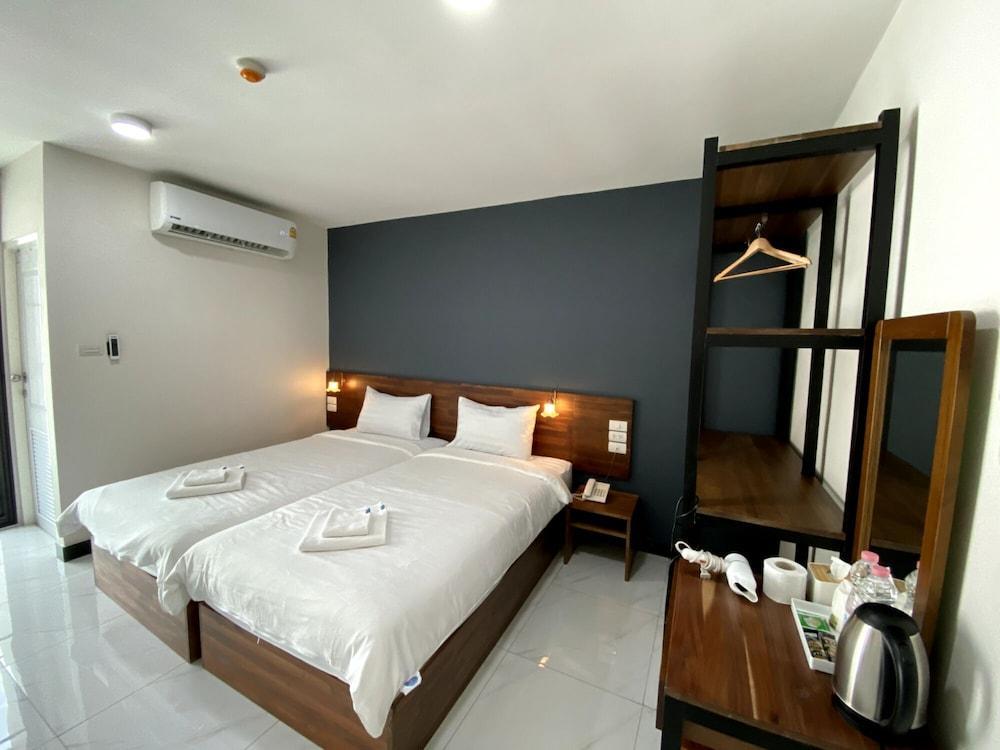 OK Hotel Bangkok Room Type - Superior Twin Room