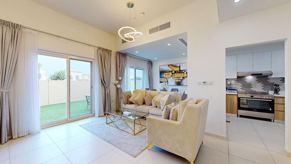 Primestay -3br Villa With Private Garden - Tap to explore photos