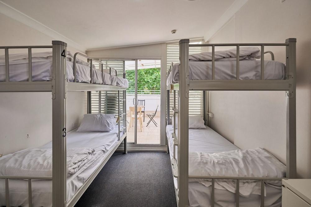 Urban Nomad Potts Point - 18-39 Room Type - Private 6-Bed Dormitory