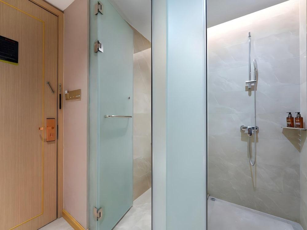 ViennaHotelGuangzhouAirportTerminalHotel - Tap to explore photos