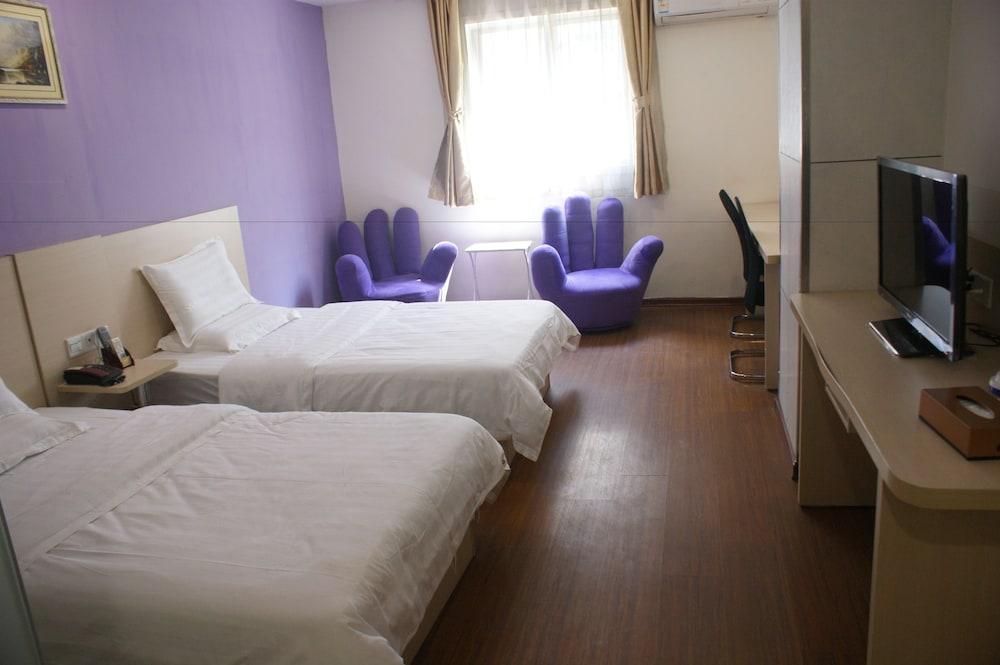 Yixin Business Hotel