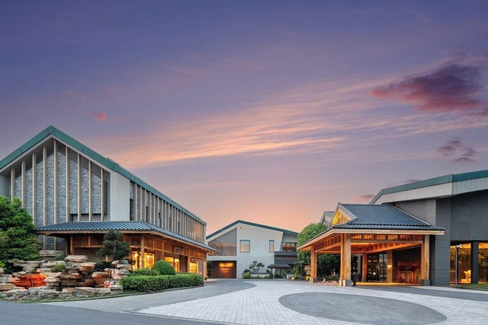 Hyakumangoku Onsen Hotel - Free Shuttle Service to Shanghai Disneyland